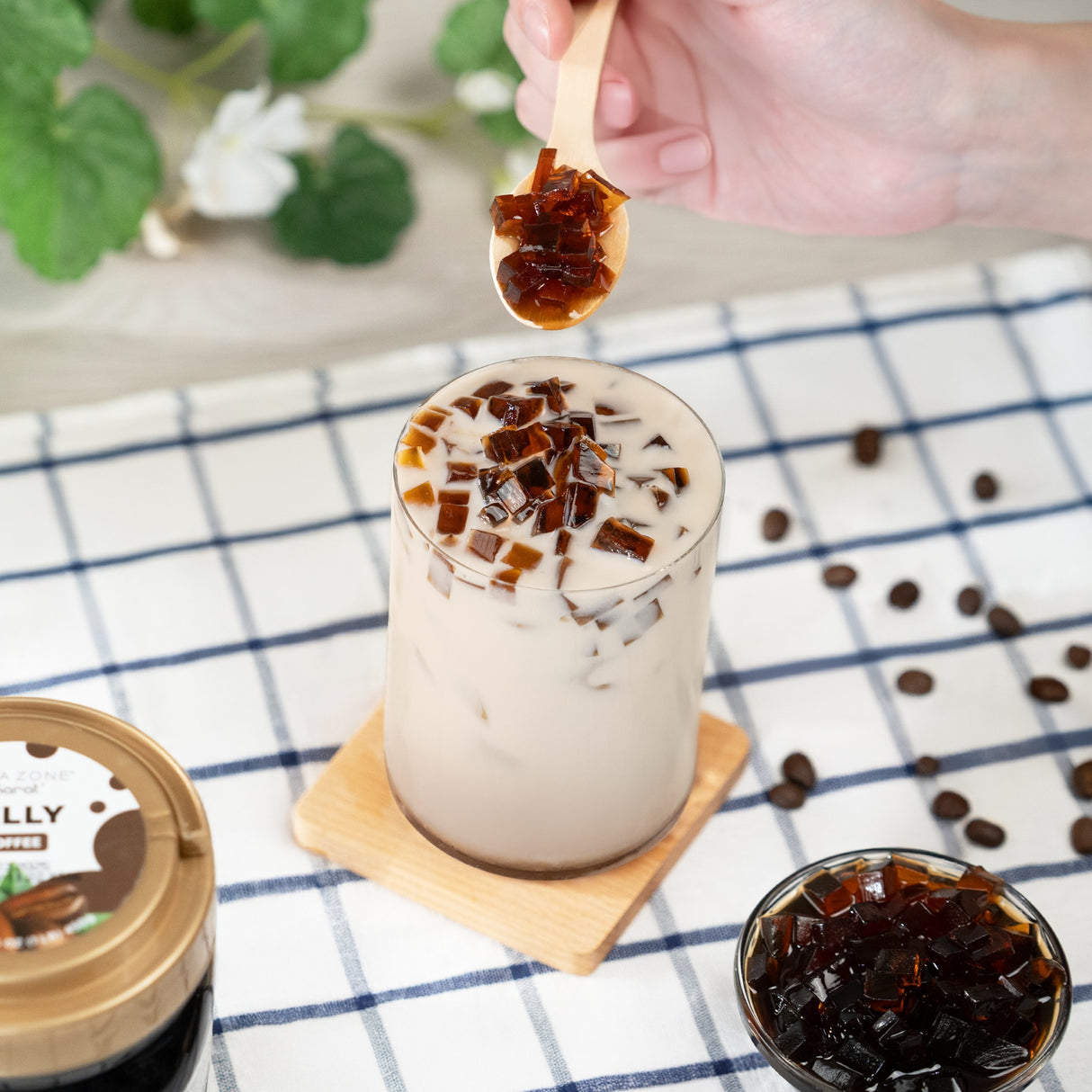 Jellys Café Tea Zone Bote 4 Kilogramos - en uso en barra de cafetería