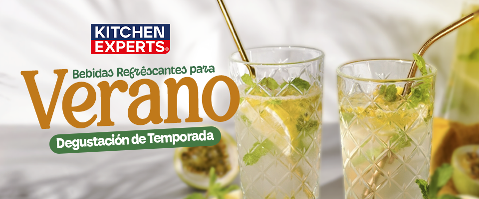 Descubre nuestra línea de bebidas refrescantes ideales para el verano. Ingredientes naturales, sabores tropicales y presentaciones listas para degustación. Perfectas para compartir o vender en tu negocio.
