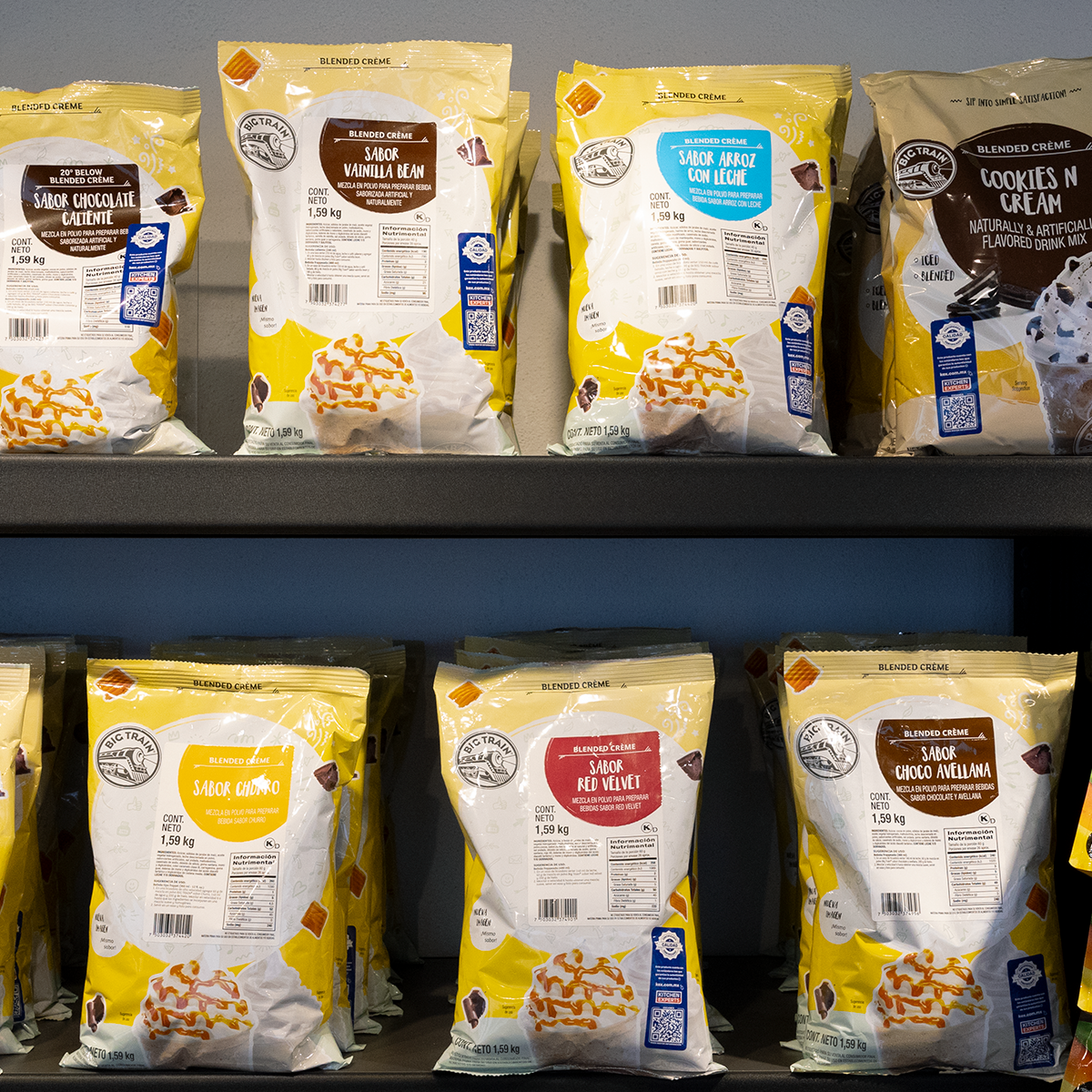 Bases para frappé Big Train sabores chocolate caliente, vainilla, arroz con leche, cookies & cream, choco avellana, red velvet y cúrcuma – insumos para cafeterías en México