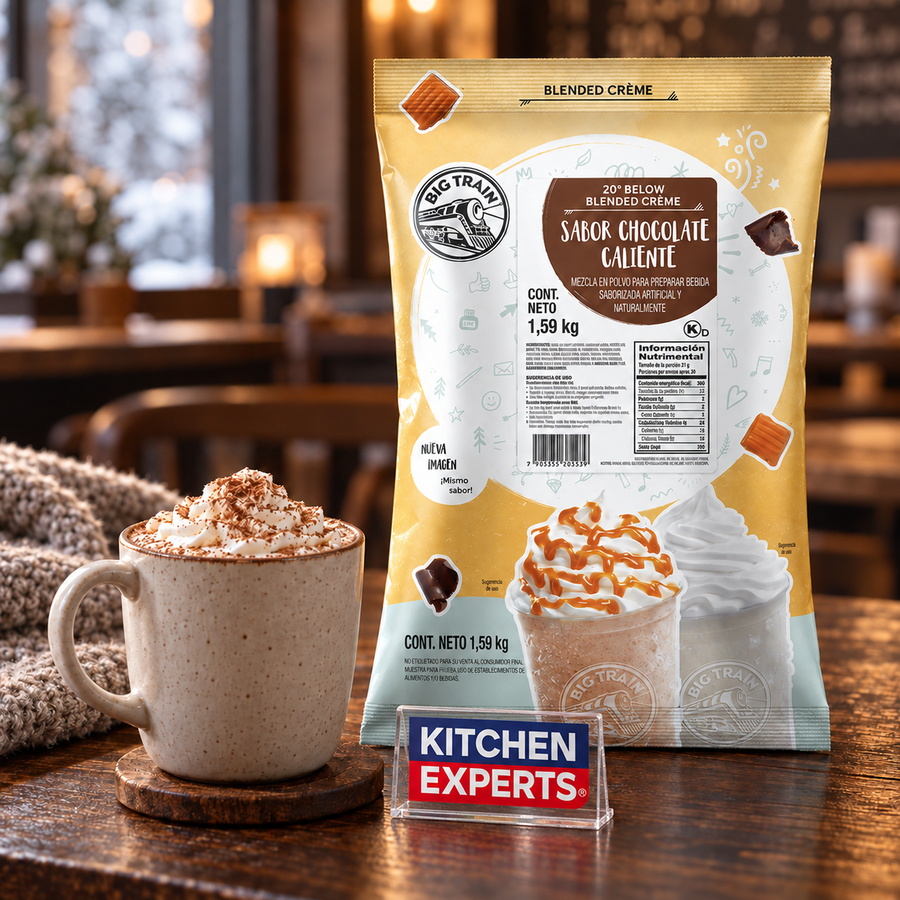 Base Big Train 20 Below Hot Chocolate Bolsa 1590 Gramos en escena con letrero central Kitchen Experts