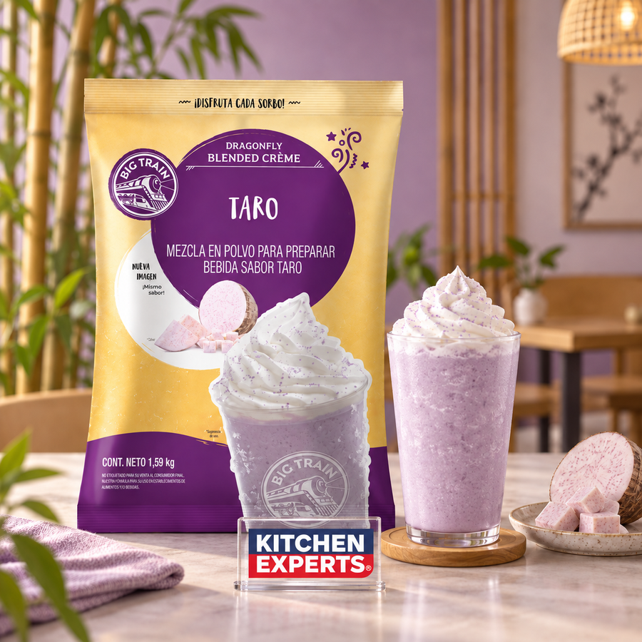 Base Big Train Dragon Fly Taro Bolsa 1590 Gramos con bebida preparada y letrero Kitchen Experts integrado en la escena