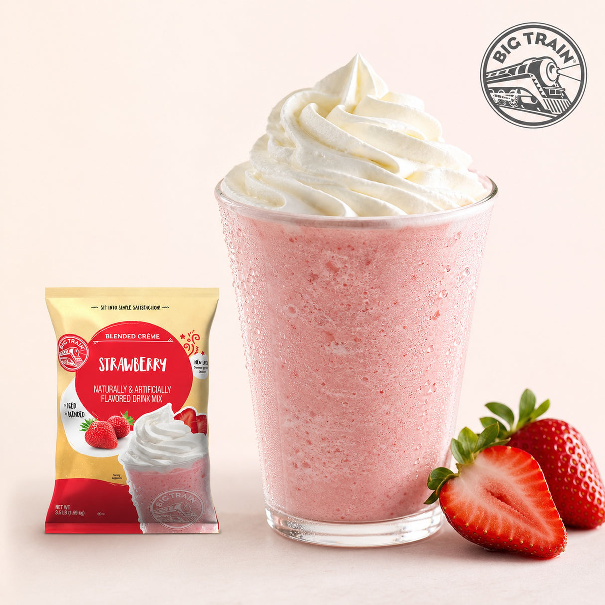 Base Big Train Strawberry Fresa Cream Bolsa 1590 Gramos - en uso en barra de cafetería