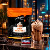 Escena promocional Base DaVinci Mocha Freeze Bolsa 1300 Gramos con letrero KEX