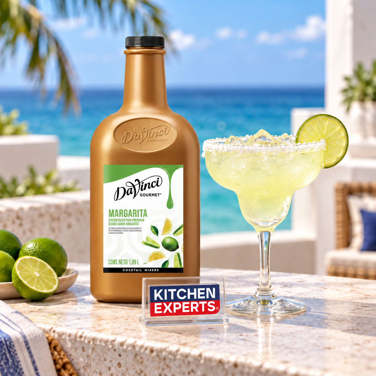 Escena promocional Concentrado Cocktail Mixers Margarita | 1.89 Litros con letrero KEX