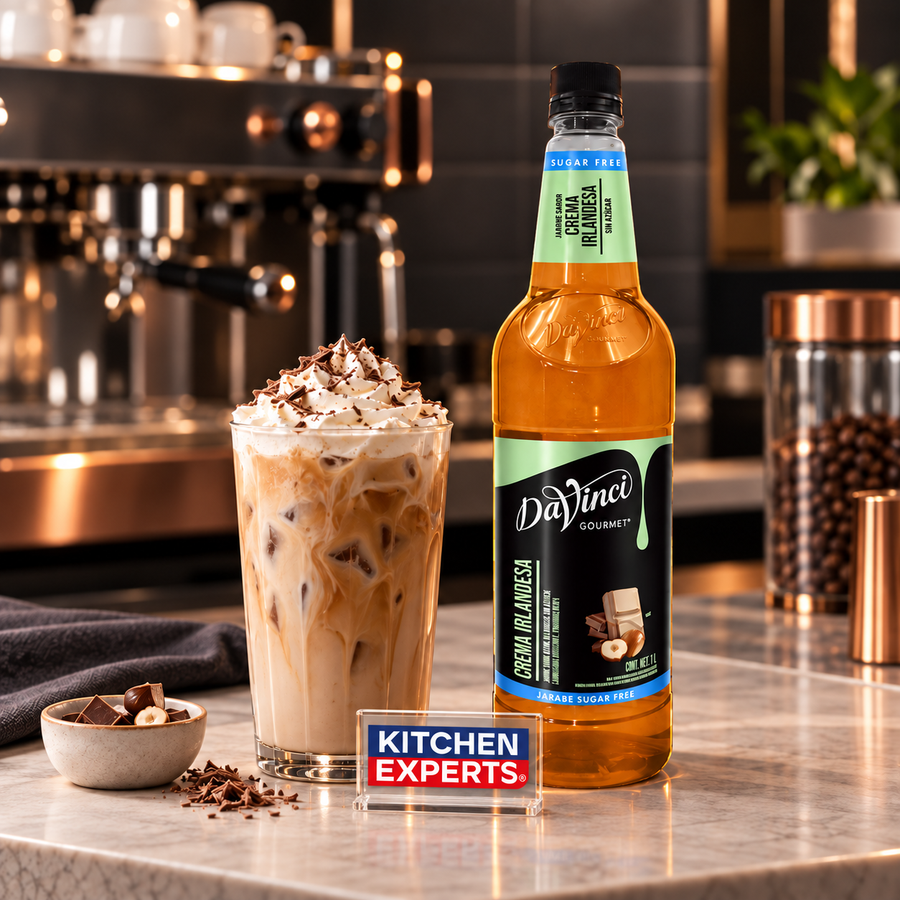 Jarabe DaVinci Crema Irlandesa Sugar Free 1 Litro en escena con letrero KEX