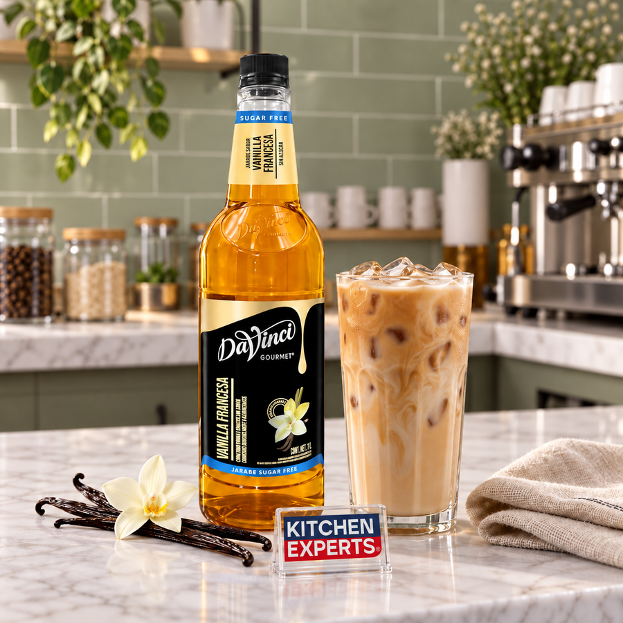 Jarabe DaVinci Vainilla Francesa Sugar Free 1 Litro en escena de cafetería con letrero KEX al centro