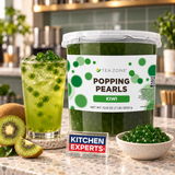 Popping Pearls Kiwi Tea Zone 3200g | Perlitas Explosivas en escena con letrero central Kitchen Experts